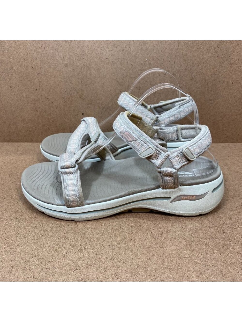 Skechers Arch Fit Womens Sandals Beige Size 10 Straps Comfort Walking Shoes